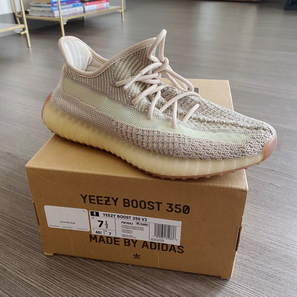 Adidas Yeezy Boost 350 V2 in Citrin